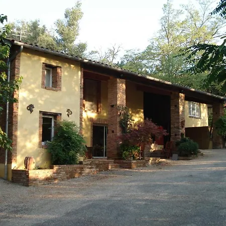 Le Mas Des Anges Bed and Breakfast